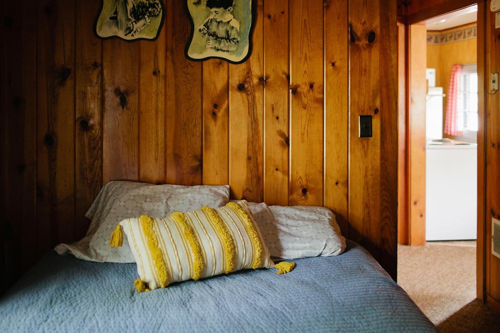 Riverside Point Resort Motel Park Rapids Екстериор снимка