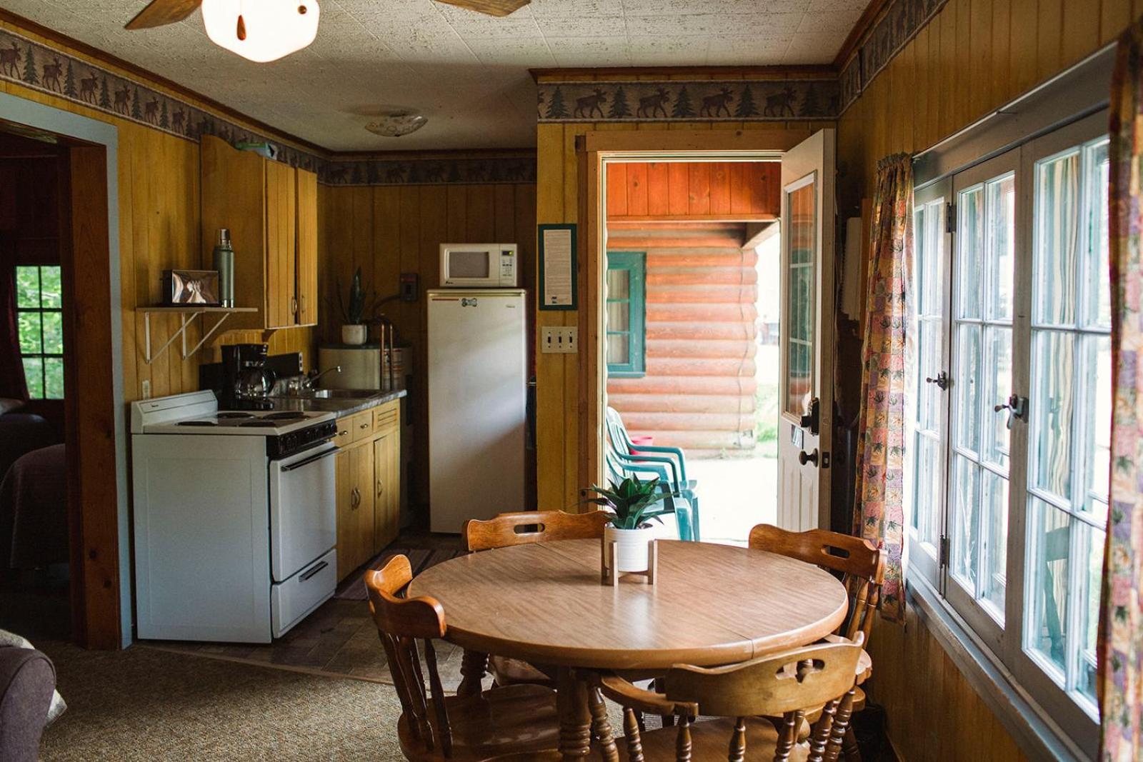 Riverside Point Resort Motel Park Rapids Екстериор снимка
