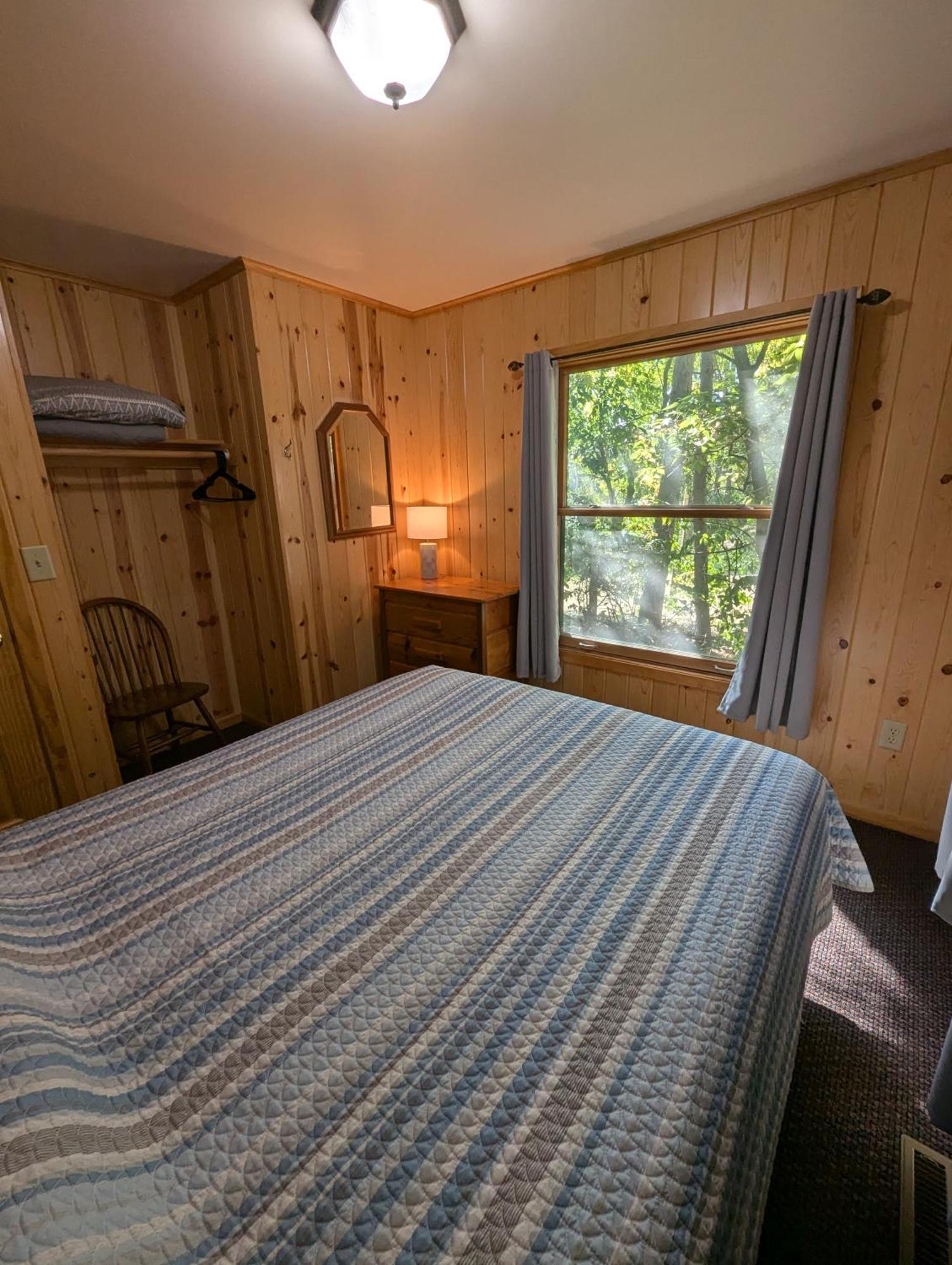 Riverside Point Resort Motel Park Rapids Екстериор снимка
