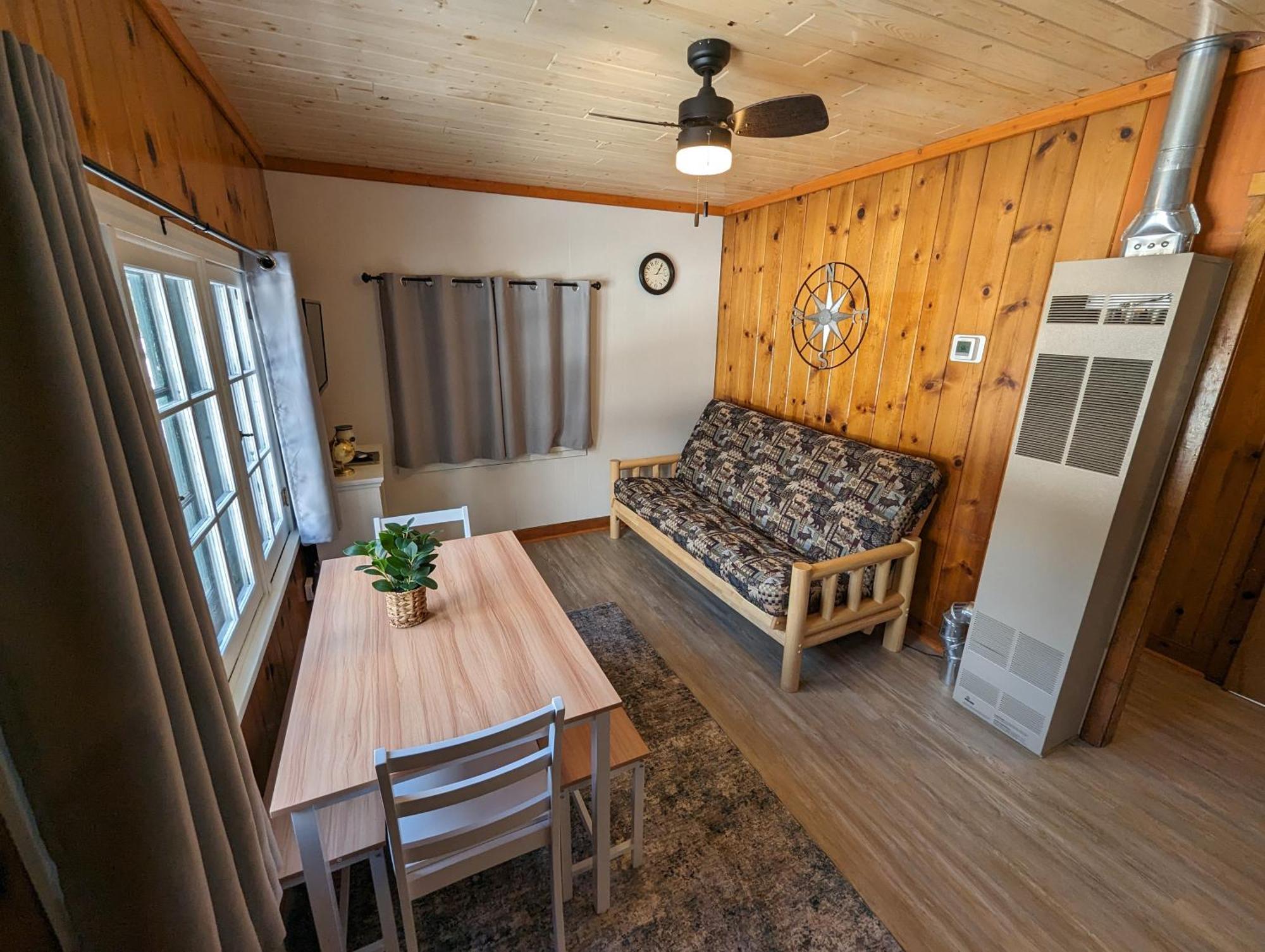 Riverside Point Resort Motel Park Rapids Екстериор снимка